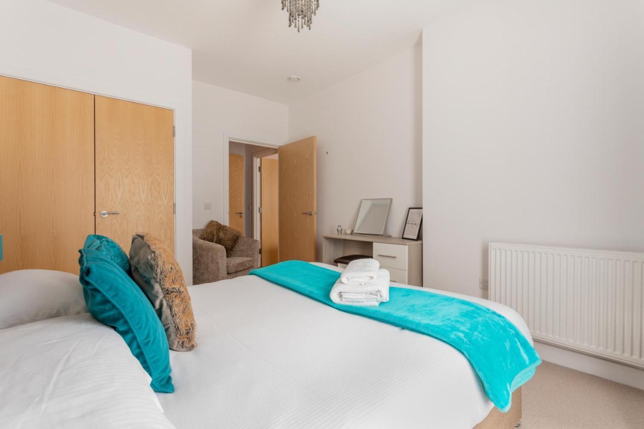 1 Bed Apartment - Redhill Central, Surrey, Gatwick #3 Esterno foto